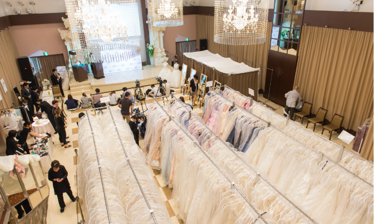 日本最大級のウェディングドレス専門店 ドレセル