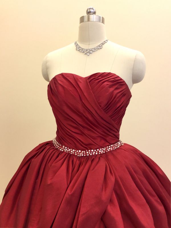 カラードレス 赤 ¥119,000,- ウェディングドレスセール1万円から販売 日本最大級アウトレットセール店 | ドレセルウェディングドレス