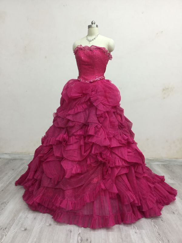 華やかで、大人な可愛いショッキングピンクカラードレス