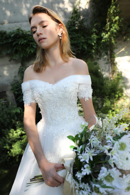 ウェディングドレス 袖あり