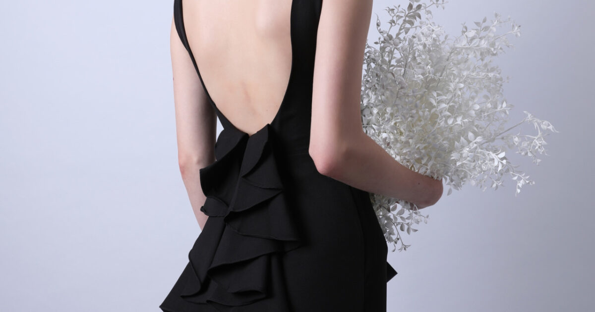 カラードレス 黒 ソフトマーメイド MC906-BK - ウェディングドレス ...