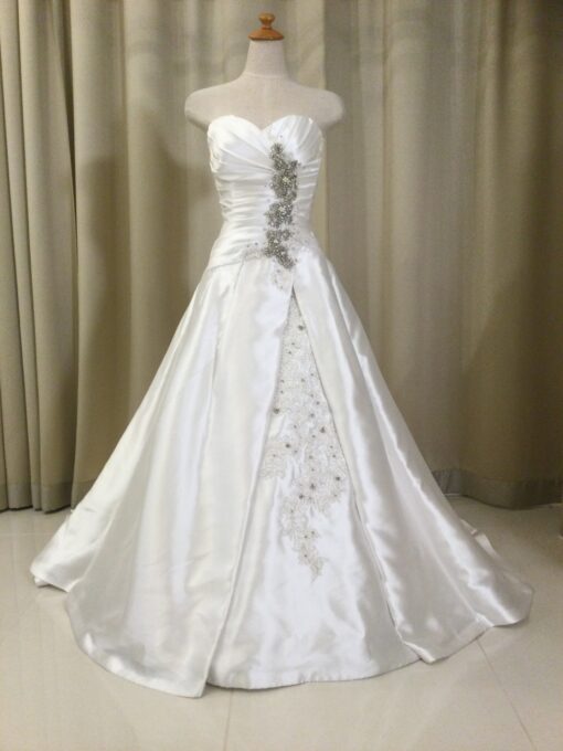ウェディングドレス 購入￥29,975 T601 - ウェディングドレスセール1万