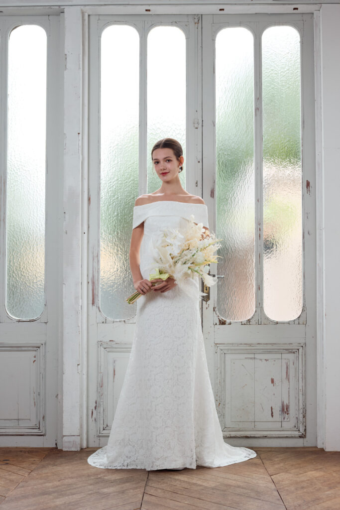 ウェディングドレス　安い