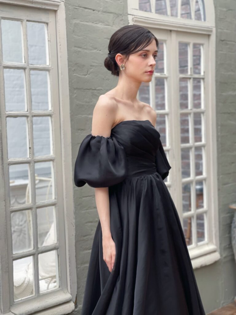 ブラックドレス