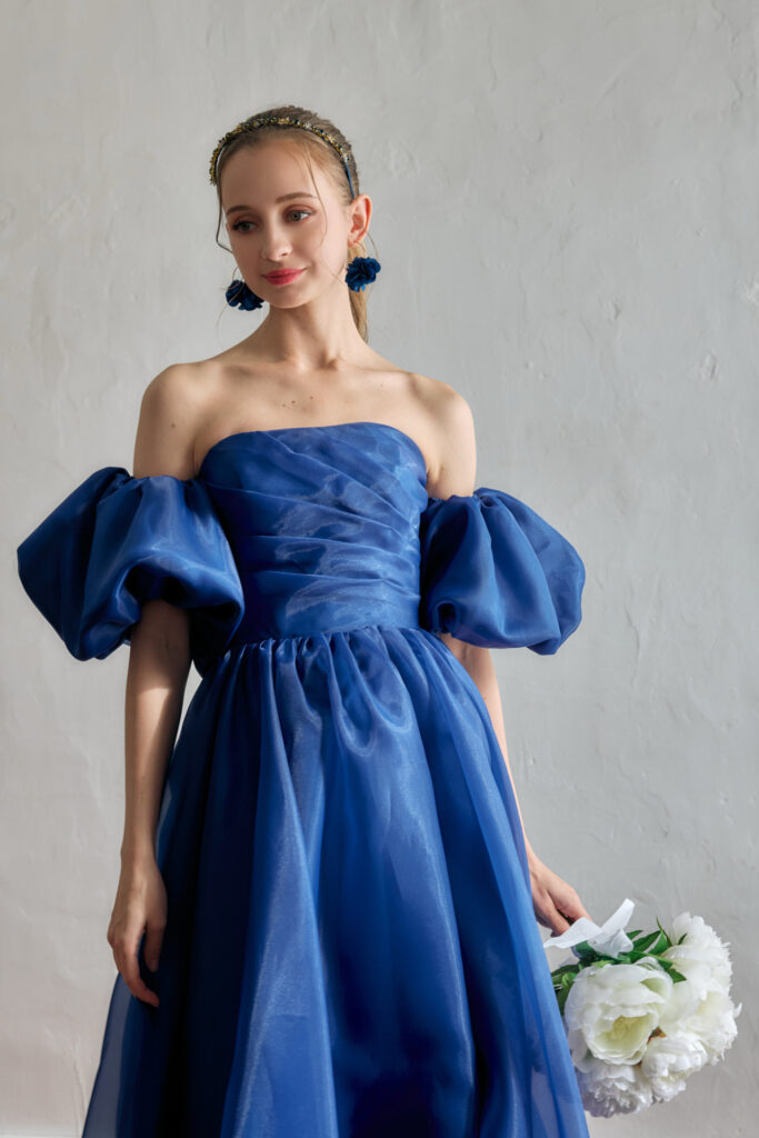 取り外し可能な袖付きカラードレス上半身